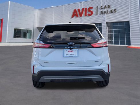 Used 2024 Ford Edge SEL image 5