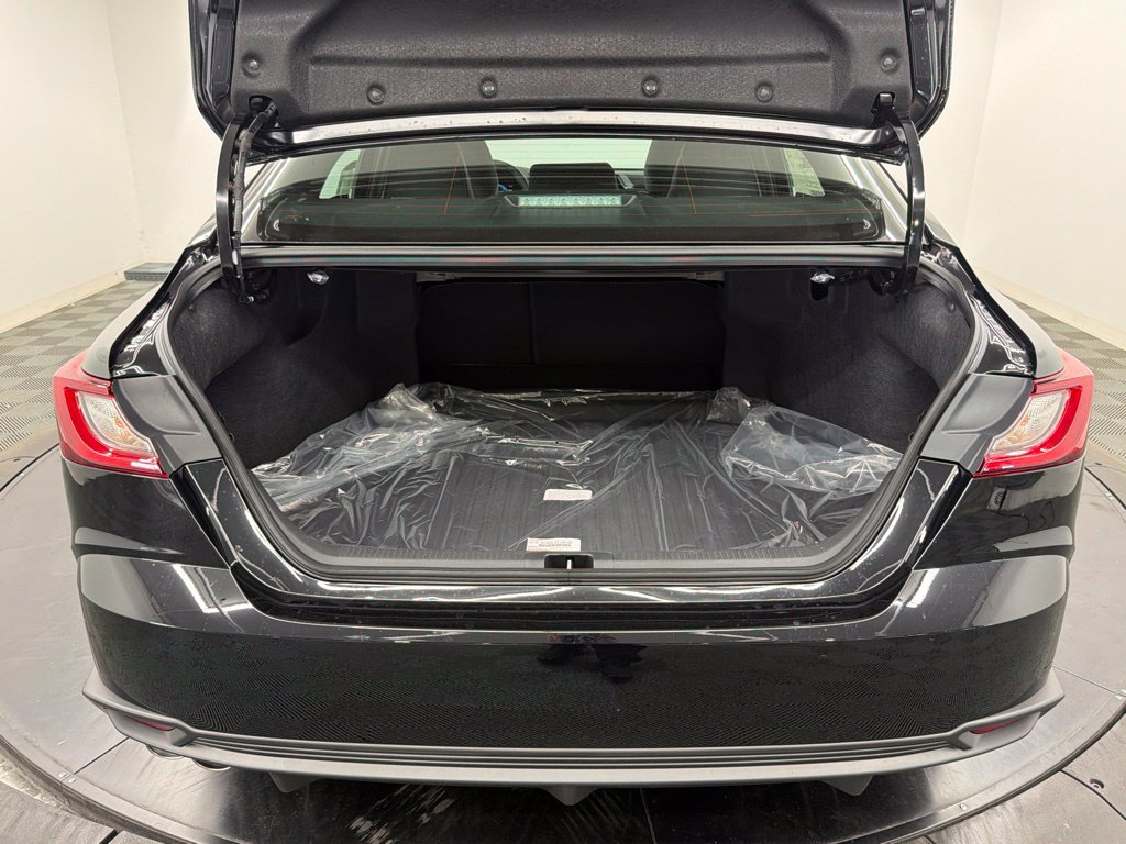 New 2026 Toyota Camry SE FWD image 14