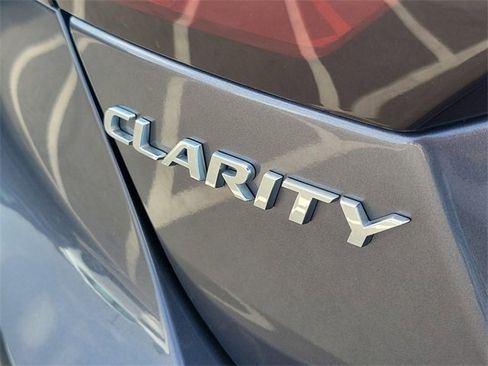 Certified 2019 Honda Clarity Plug-In Hybrid image 7