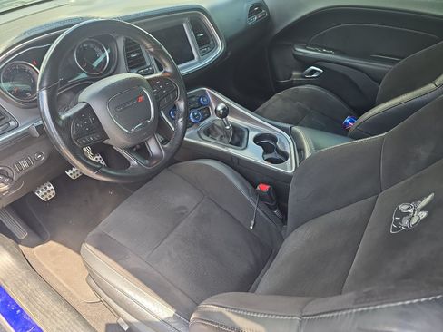 Used 2022 Dodge Challenger R/T Scat Pack w/ Plus Package RWD image 3