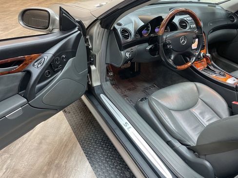 Used 2003 Mercedes-Benz SL 500 image 4