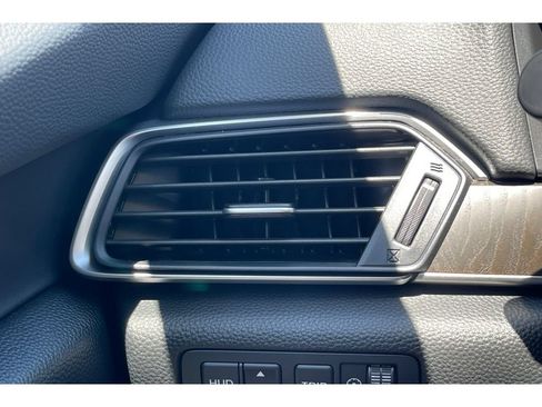Certified 2022 Honda Accord Touring image 28