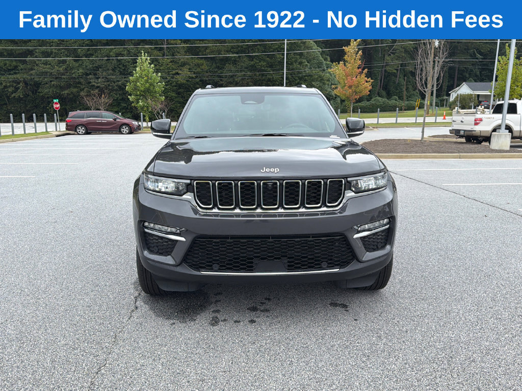Used 2025 Jeep Grand Cherokee Limited w/ Luxury Tech Group II AWD/4WD image 2
