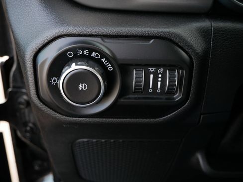 Used 2021 Jeep Wrangler Unlimited Sahara w/ Uconnect 4C Nav & Sound Group image 24