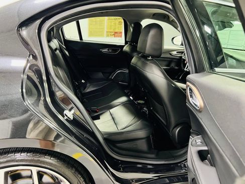 Used 2019 Alfa Romeo Giulia Ti RWD image 29