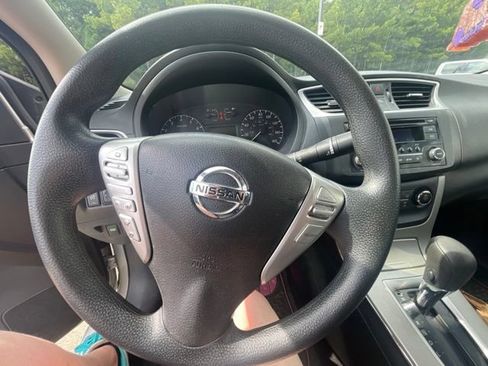 Used 2015 Nissan Sentra S FWD image 37