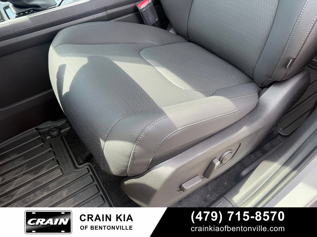 New 2026 Kia Carnival SX Prestige FWD image 24