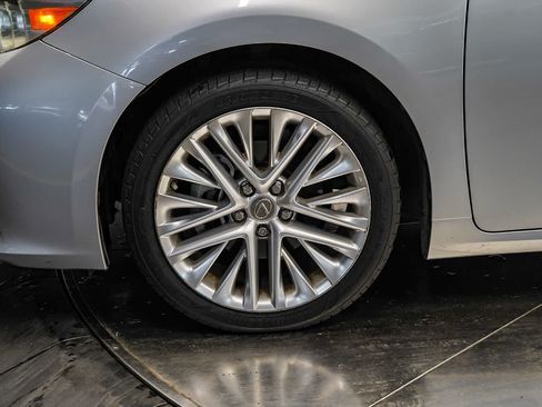 Used 2013 Lexus ES 350 w/ Luxury Pkg FWD image 9