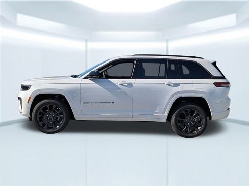 New 2026 Jeep Grand Cherokee Limited image 2