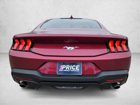 Used 2025 Ford Mustang Coupe image 6