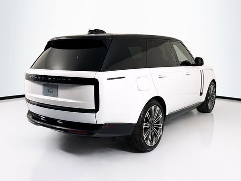 New 2026 Land Rover Range Rover SE image 5