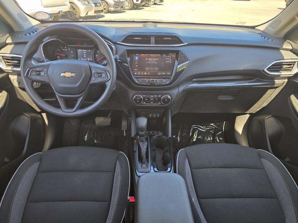 Used 2023 Chevrolet TrailBlazer LT w/ Convenience Package AWD/4WD image 5
