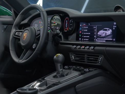 Used 2022 Porsche 911 GT3 RWD image 33
