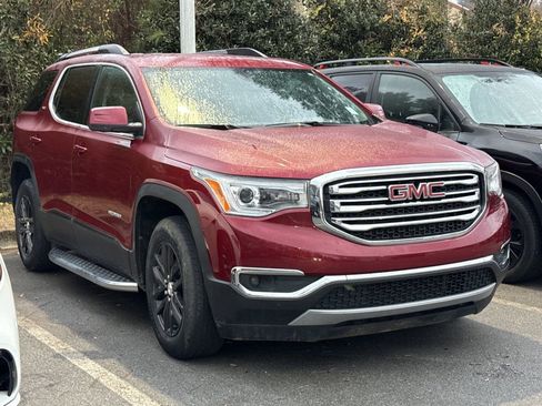 Used 2019 GMC Acadia SLT image 3
