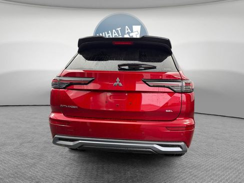 New 2026 Mitsubishi Outlander SEL image 5