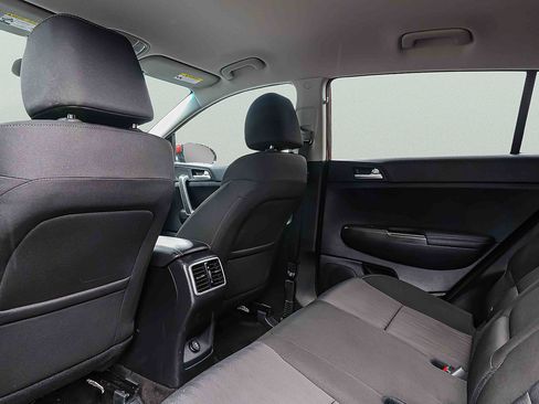Used 2022 Kia Sportage LX AWD/4WD image 22