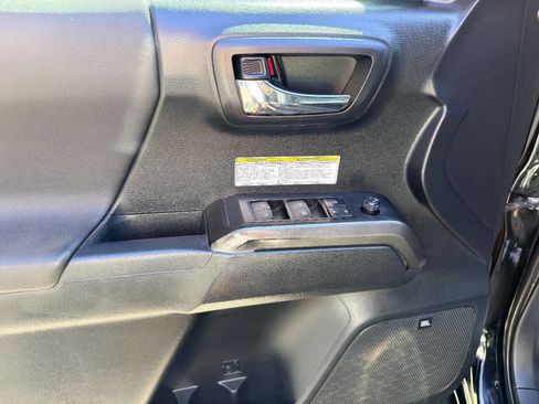 Used 2019 Toyota Tacoma TRD Pro image 19