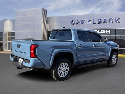 Used 2026 Toyota Tacoma SR5 AWD/4WD image 6