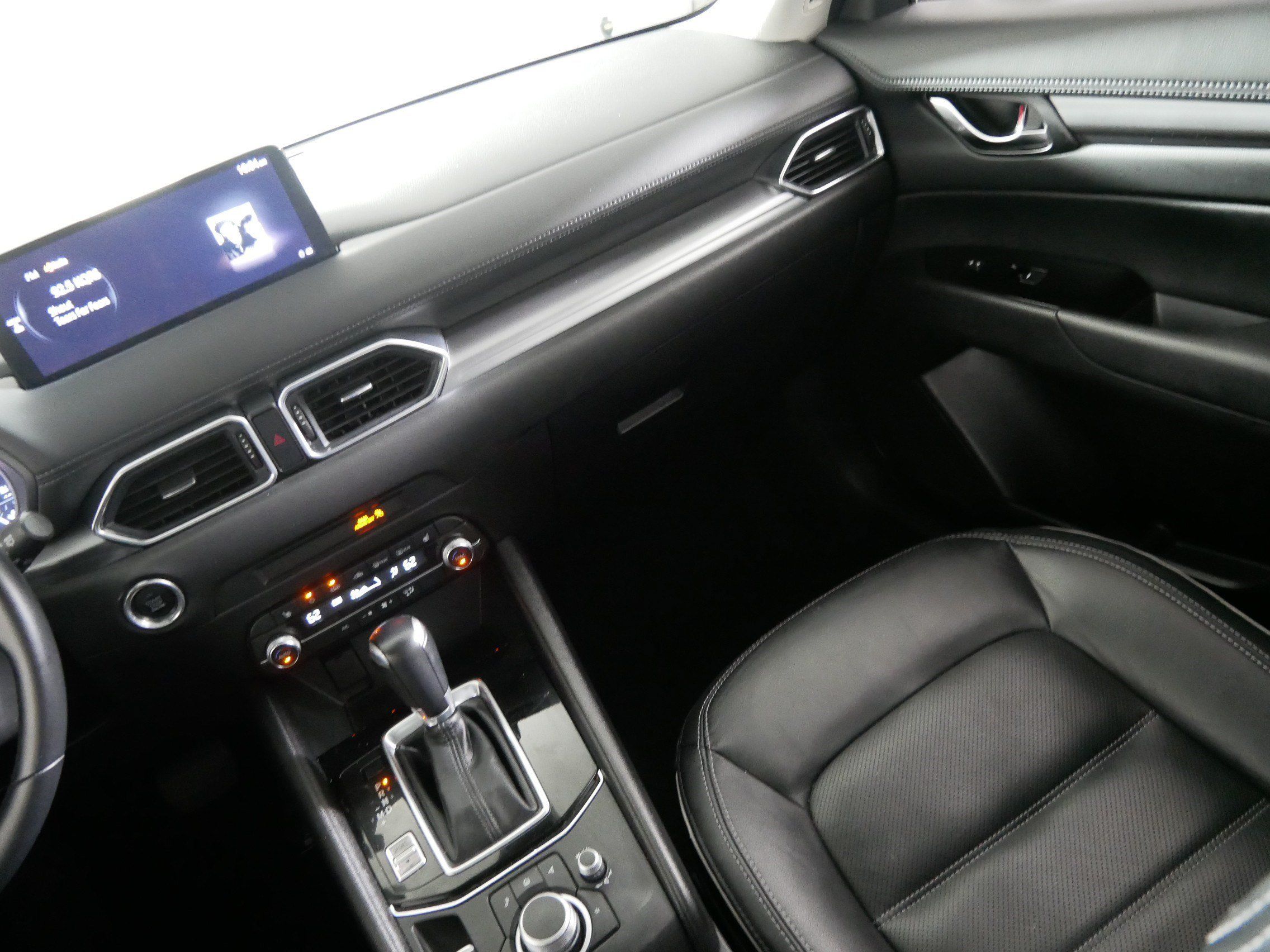Used 2025 MAZDA CX-5 AWD 2.5 S w/ Preferred Package image 11