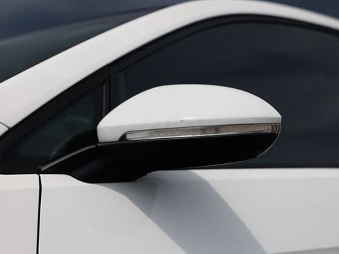 Used 2019 Volkswagen GTI SE FWD image 42