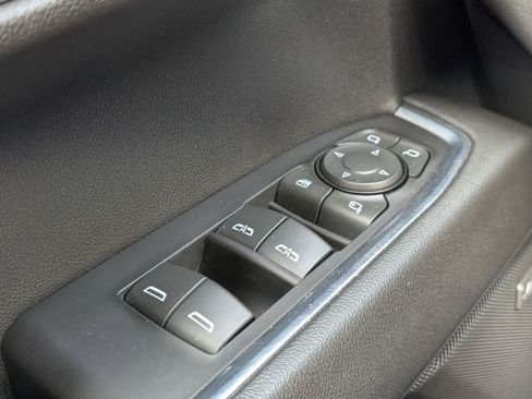 Used 2022 Chevrolet Silverado 1500 LTZ AWD/4WD image 21
