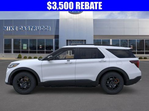 New 2026 Ford Explorer Tremor image 3