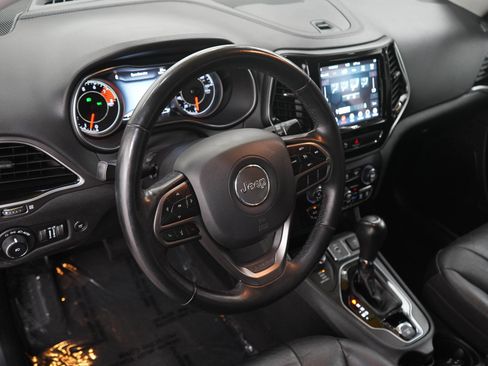 Used 2019 Jeep Cherokee Limited w/ Trailer Tow Group AWD/4WD image 21