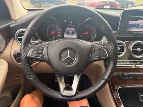 Used 2019 Mercedes-Benz GLC 300 4MATIC image 31