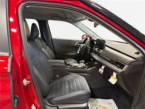 New 2025 Mitsubishi Outlander SE image 25