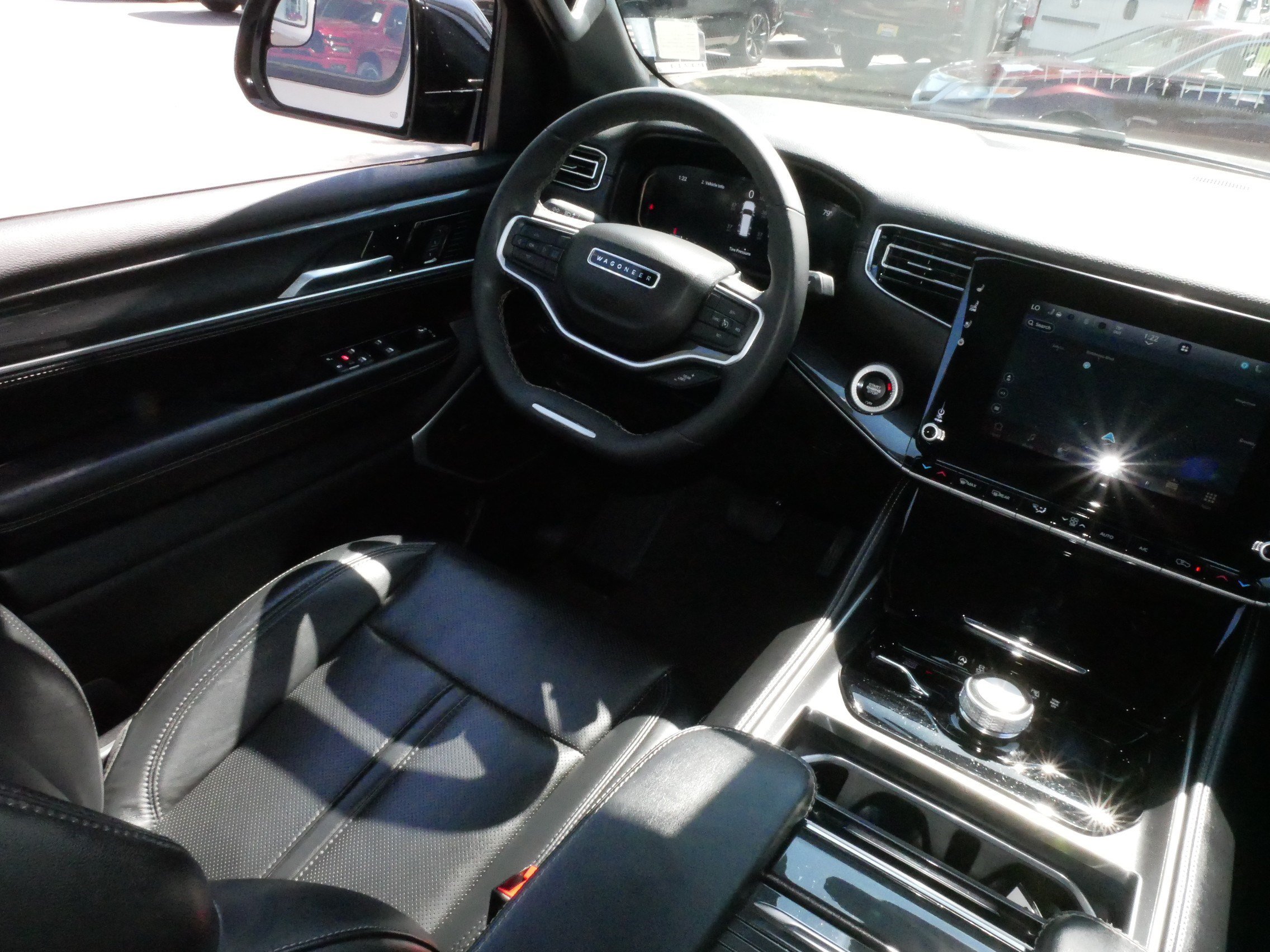 Used 2023 Jeep Wagoneer 4WD w/ Premium Group I image 9