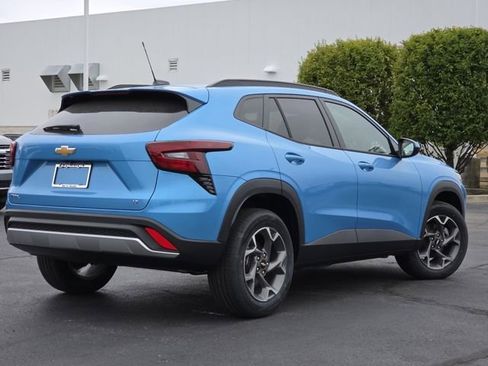 New 2026 Chevrolet Trax LT w/ Driver Confidence Package image 18