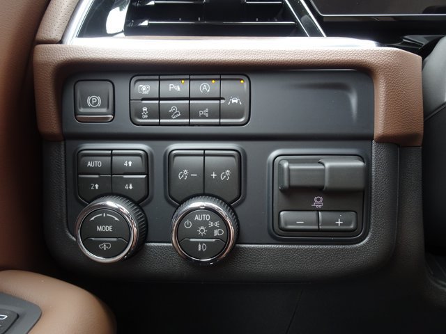 New 2026 Chevrolet Tahoe High Country AWD/4WD image 13