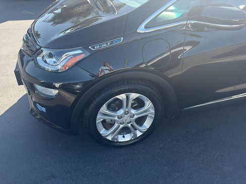 Used 2020 Chevrolet Bolt LT FWD image 8