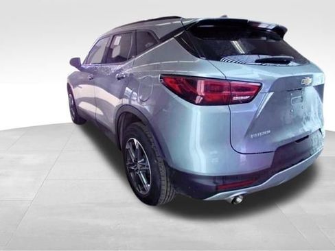 Certified 2024 Chevrolet Blazer LT w/ Convenience Package FWD image 2