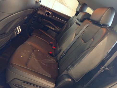 Used 2022 Kia Sorento S AWD/4WD image 7
