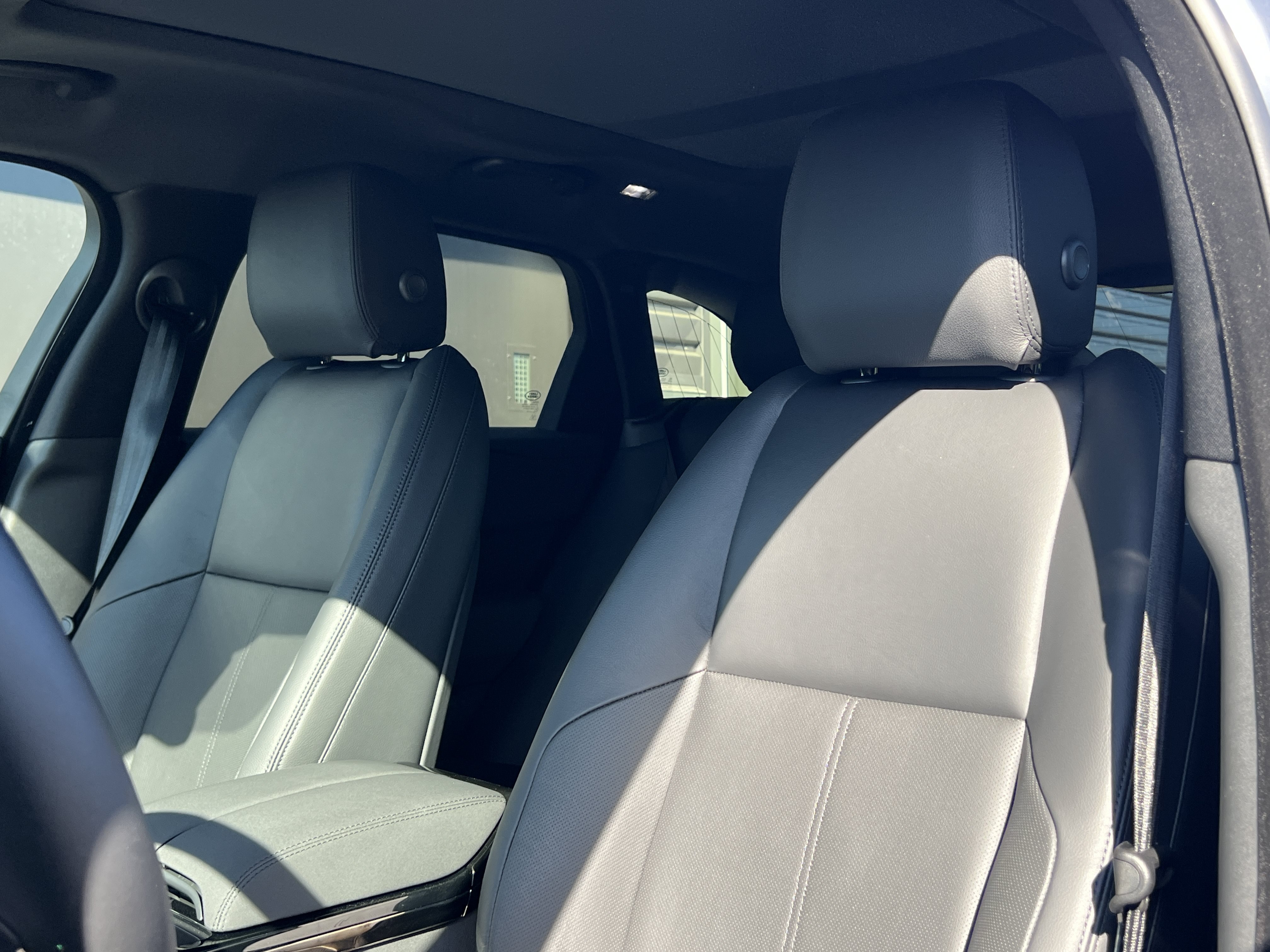 New 2025 Land Rover Range Rover Velar S AWD/4WD image 23