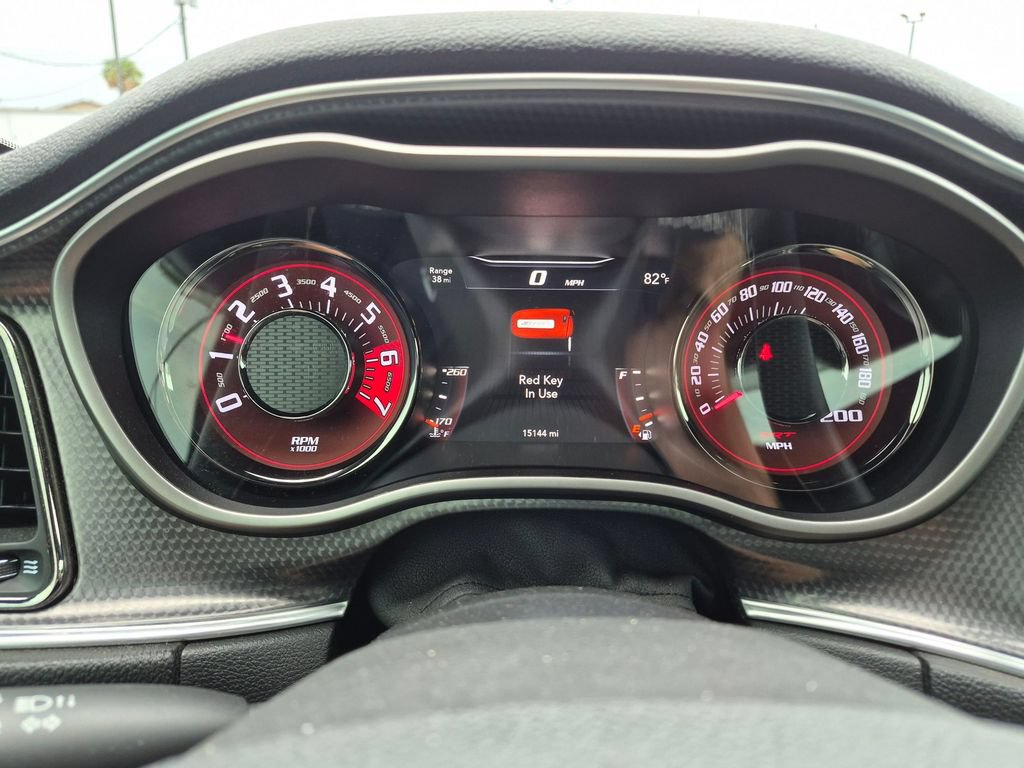 Used 2015 Dodge Challenger SRT Hellcat RWD image 11