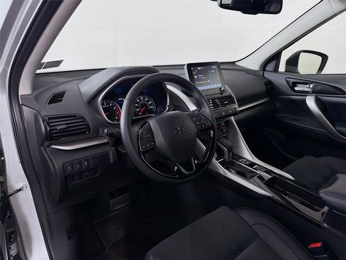 Used 2025 Mitsubishi Eclipse Cross SE image 9