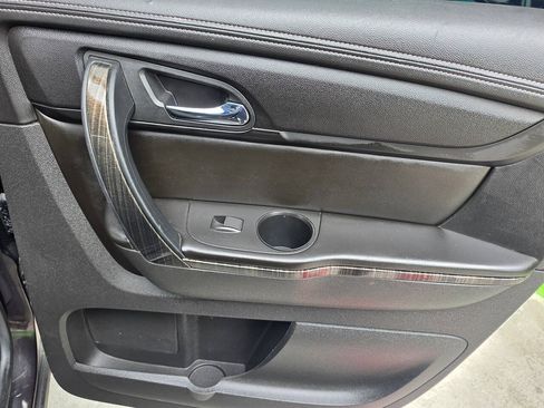 Used 2017 GMC Acadia Limited SLT FWD image 27