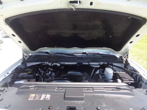 Used 2019 Chevrolet Silverado 2500 W/T AWD/4WD image 28