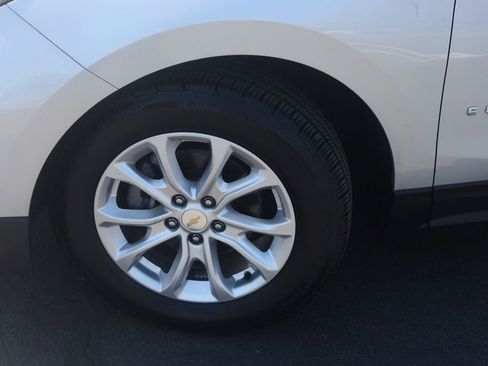 Used 2018 Chevrolet Equinox LS FWD image 19