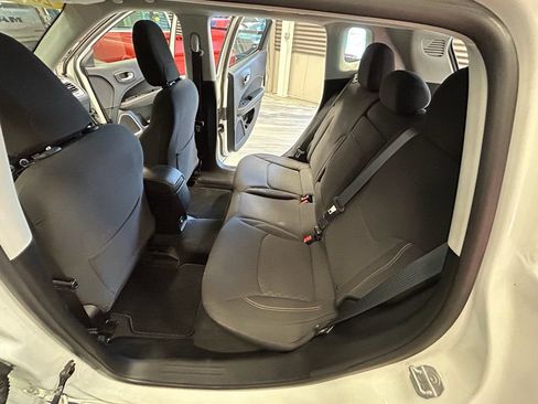 Used 2017 Jeep Compass Sport FWD image 44