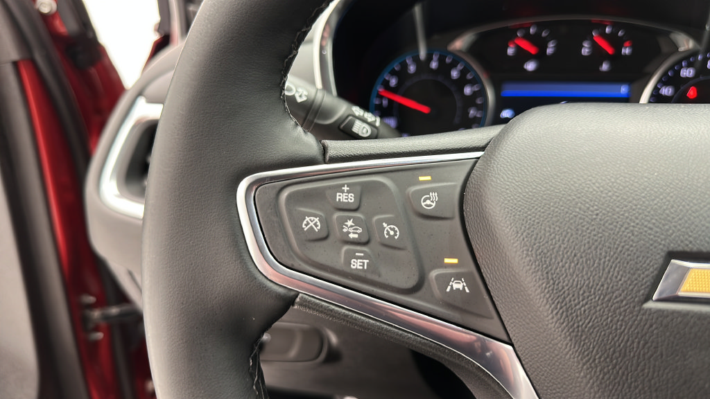 Used 2024 Chevrolet Equinox LT AWD/4WD image 16