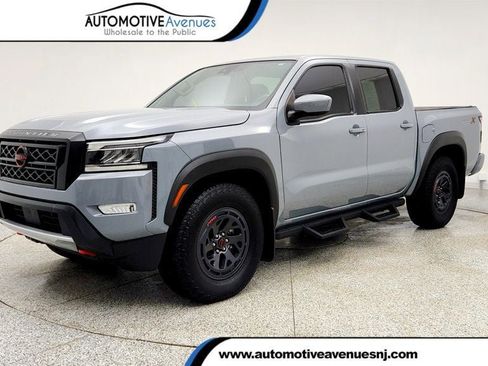 Used 2022 Nissan Frontier Pro-X w/ Technology Package image 1
