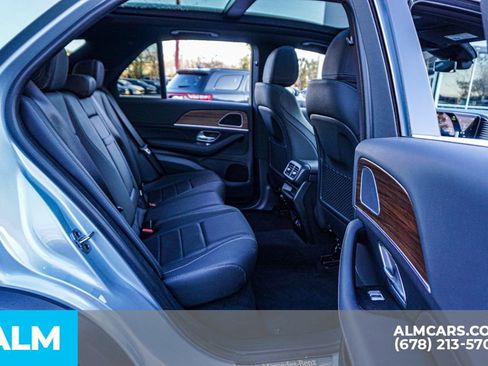Used 2025 Mercedes-Benz GLE 450e 4MATIC image 22