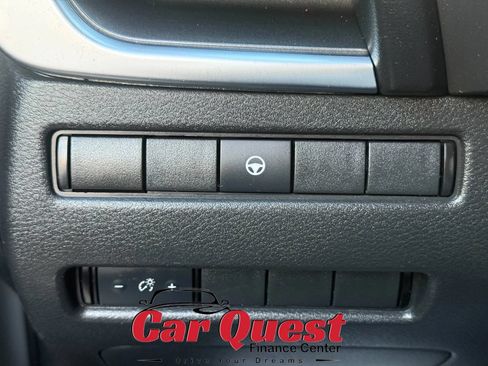 Used 2021 Nissan Rogue SV AWD/4WD image 28