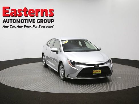 Used 2022 Toyota Corolla LE FWD image 49