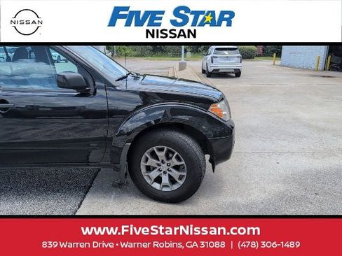 Used 2020 Nissan Frontier SV AWD/4WD image 14