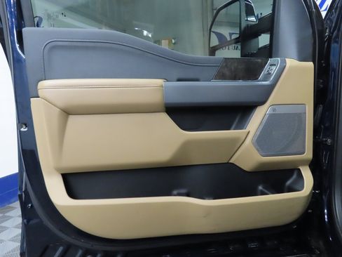 Used 2024 Ford F250 Lariat w/ Black Appearance Package image 56