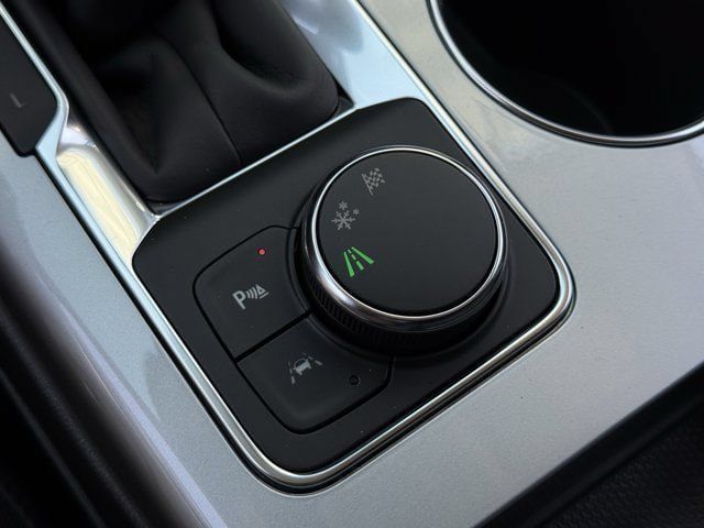 New 2026 Chevrolet Blazer LT FWD image 18